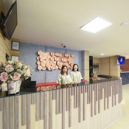 Wish Hotel Ubon Ubon Ratchathani Zewnętrze zdjęcie